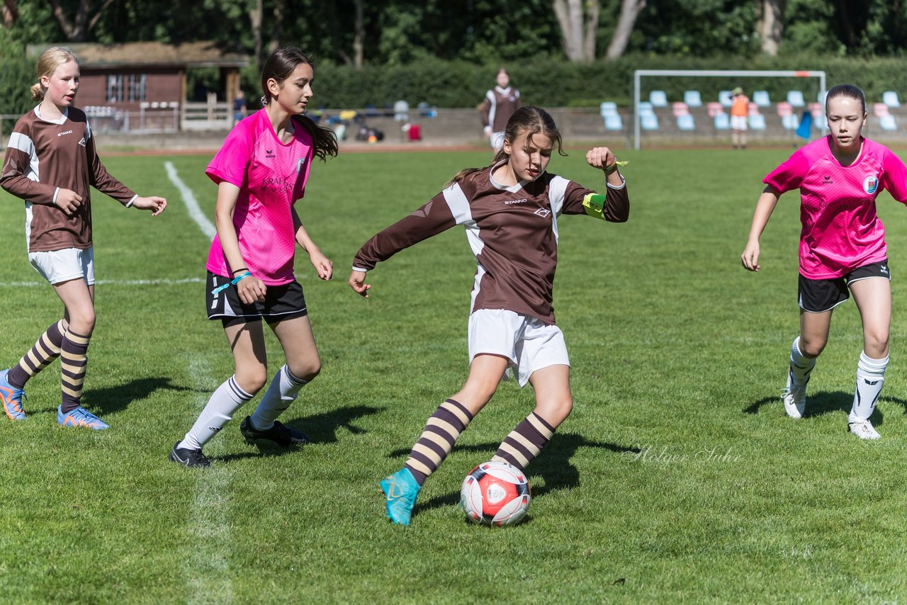 Bild 126 - Loewinnen Cup